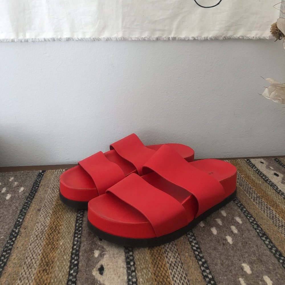 Dolce Vita Platform Sandals - Size 6, Red